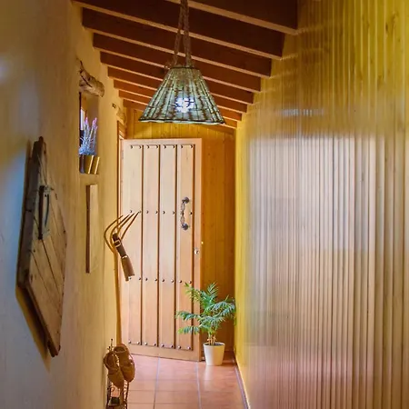 Casa Al Reves *